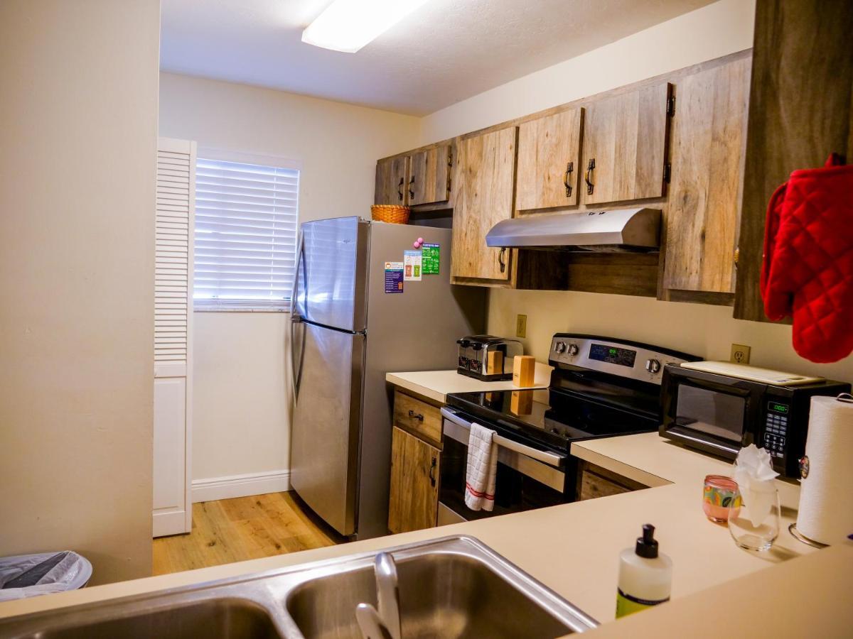 Spacious Townhome Ocala, Central Location, Newly Renovated, Pets Welcome מראה חיצוני תמונה